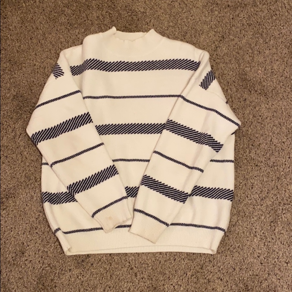 Oversized Pullover Sweater